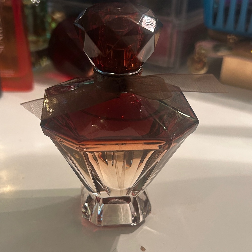 Sellion perfume